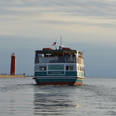 a small boat in a body of water